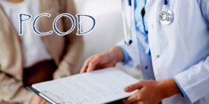 Doctor-With-Documents.